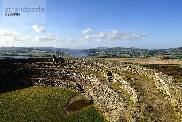 hoch oben Wand Hügel Ansicht Flachwinkelansicht Festung befestigen Winkel County Donegal