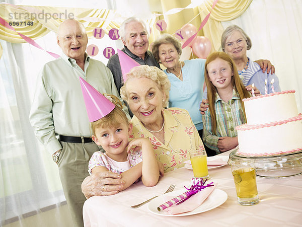 Senior Senioren Fest festlich Wohnhaus Geburtstag