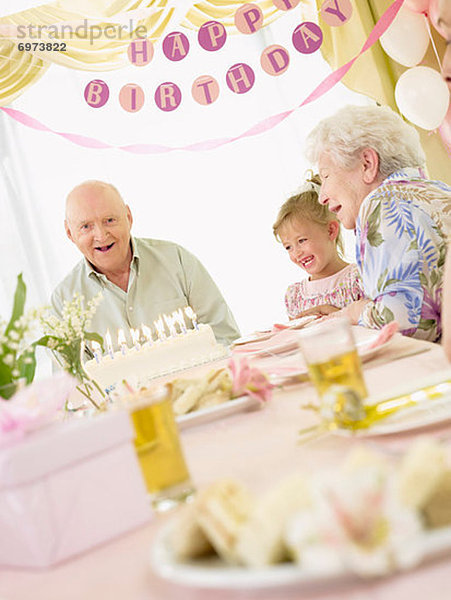 Altenheim Party Geburtstag