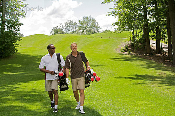 Mann  gehen  Golfsport  Golf  Kanada  Kurs  Ontario