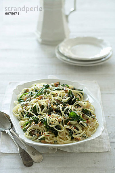 Spaghetti with Spinach  Walnuts and Blue Cheese