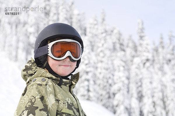 Vereinigte Staaten von Amerika  USA  Snowboarding  Junge - Person  klein  Snoqualmie