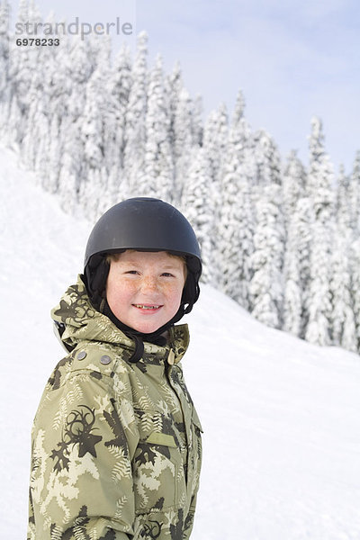 Vereinigte Staaten von Amerika  USA  Snowboarding  Junge - Person  klein  Snoqualmie