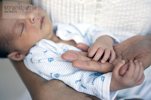 Neugeborenes  neugeboren  Neugeborene  halten  schlafen  Mutter - Mensch  Baby