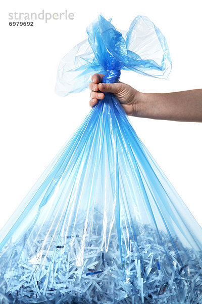 Papier  Tasche  Recycling  Mensch  halten  blau  voll  geschreddert