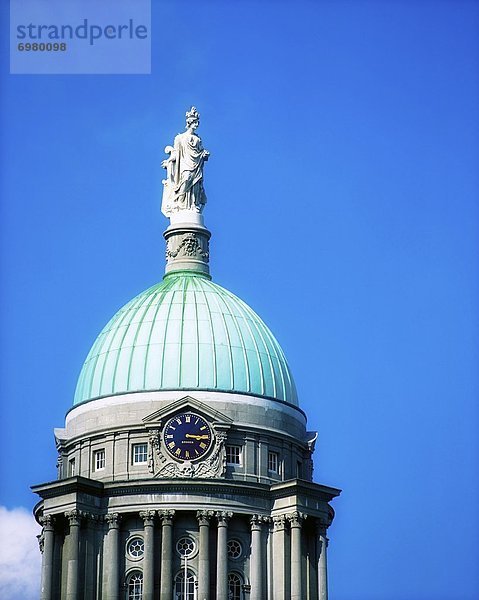 Kuppel Detail Details Ausschnitt Ausschnitte Dublin Hauptstadt Handel Statue Zollhaus Kuppelgewölbe Irland