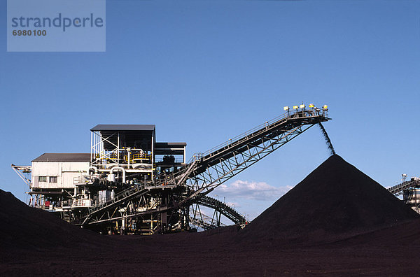 Black Coal Mining  Stockpiling Coal