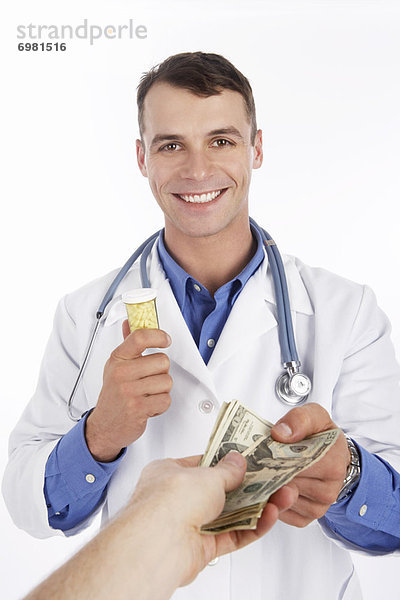 Arzt  Pille  Geld  geben