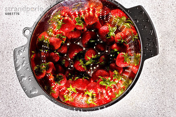Erdbeere  Küchensieb