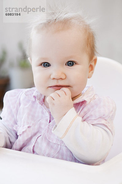 hoch  oben  Stuhl  Mädchen  Baby