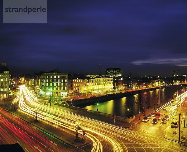 Dublin Street Scenes  O'connell Bridge  At Night