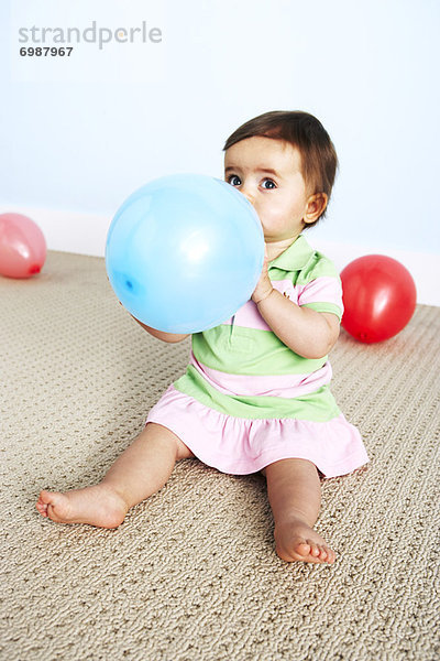 Luftballon  Ballon  Mädchen  Baby
