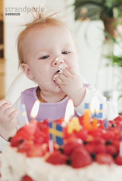 Kuchen  essen  essend  isst  Mädchen  Baby