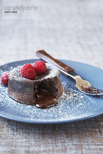 Lava  Kuchen  Schokolade  Zucker  Himbeere  Eiscreme  Eis