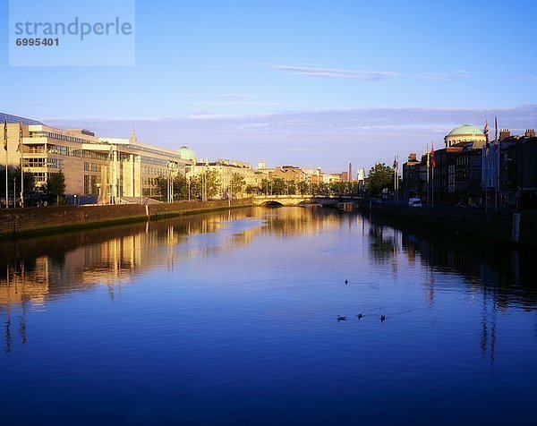 Dublin  Hauptstadt  Liffey  Irland