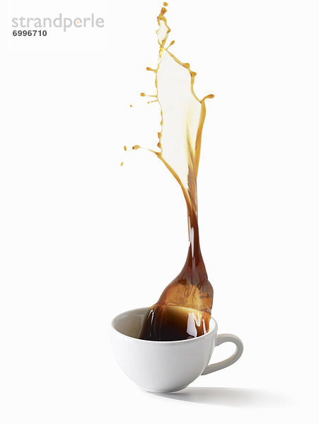 Tasse  Kaffee  auslaufen