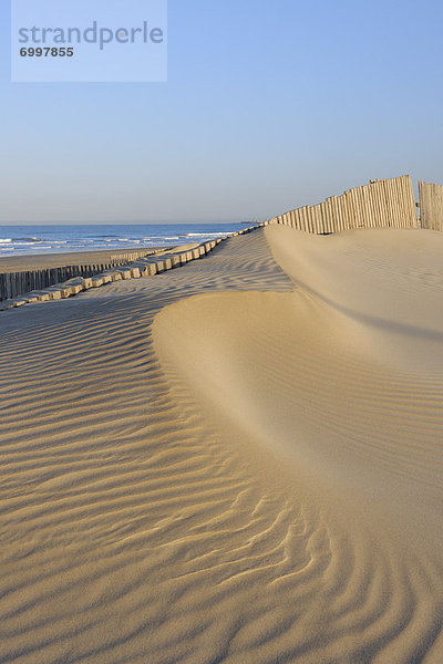 nahe  Strand  Sand  Zaun  Andalusien  Cadiz  Costa de la Luz  Spanien