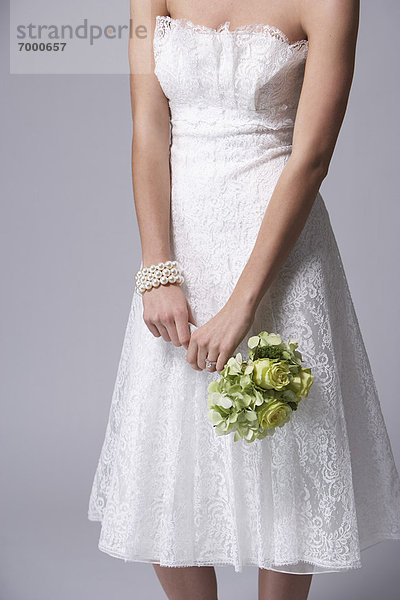 Braut in Hochzeitskleid