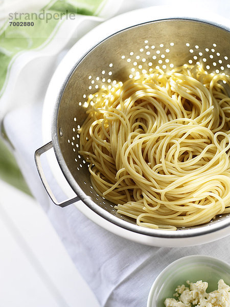 kochen  Küchensieb  Spaghetti