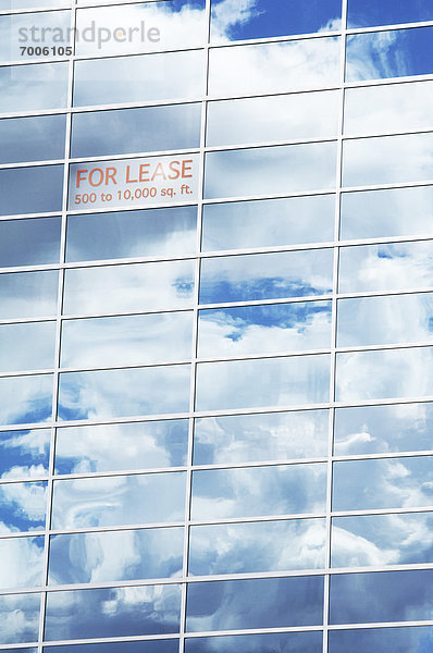 Fenster  Wolke  Himmel  Gebäude  Zeichen  Spiegelung  Signal