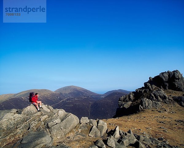 Felsbrocken  sitzend  Tourist  Anordnung  Nordirland