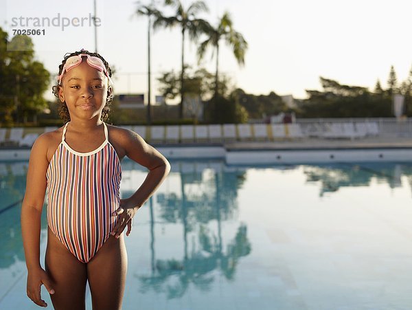 stehend Portrait jung schwimmen Kostüm - Faschingskostüm Mädchen