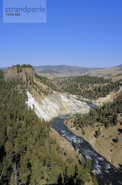 Calcite Springs und Yellowstone-Fluss  Yellowstone Nationalpark  Wyoming  USA