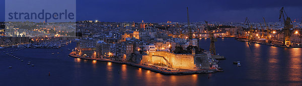 Fischereihafen Fischerhafen Valletta Hauptstadt Europa Sonnenuntergang Ehrfurcht blau Stunde Malta Halbinsel Vittoriosa