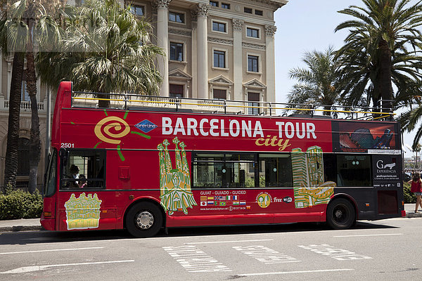 Bus für Stadtrundfahrten  Barcelona City Tour  Barcelona  Katalonien  Spanien  Europa  ÖffentlicherGrund
