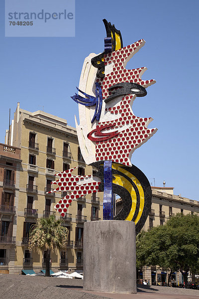 Moderne Skulptur an der Promenade Passeig de Colom  Barcelona  Katalonien  Spanien  Europa  ÖffentlicherGrund