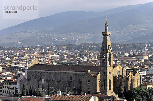 Stadtpanorama mit der Kirche Santa Croce  Ausblick vom Monte alle Croci  Florenz  Toskana  Italien  Europa