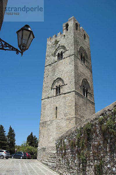 Kirchturm  Chiesa Madre mit Campanile  Dom  Santa Maria dell' Assunta  Erice  Sizilien  Italien  Europa