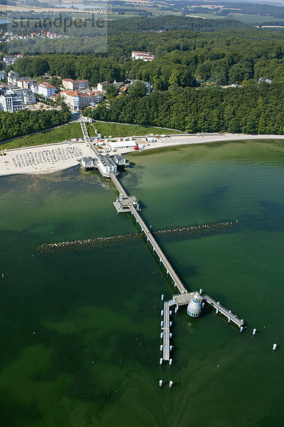 Luftaufnahme  Seebrücke Sellin  Insel Rügen  Mecklenburg-Vorpommern  Deutschland  Europa