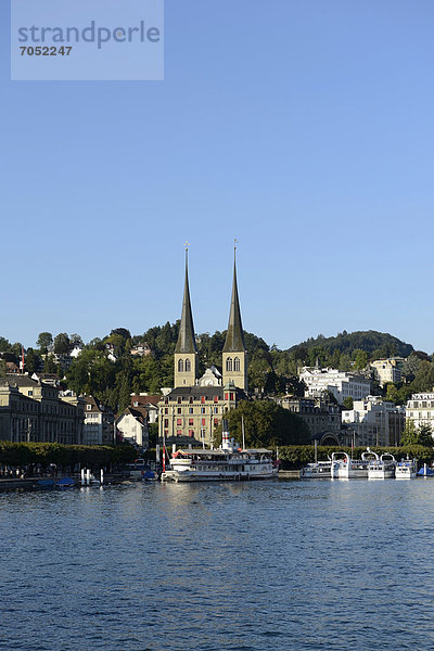 Europa über Zwilling - Person Stadt See Kirche Ansicht Luzern alt Schweiz