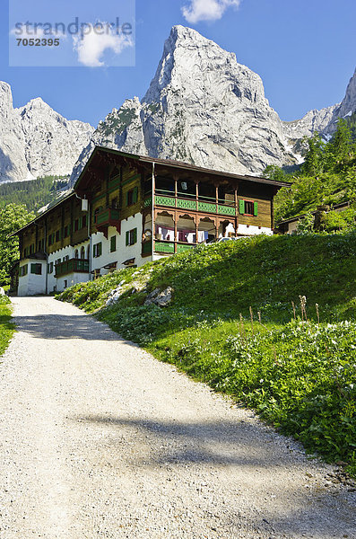 Alpenvereinshaus Hinterbärenbad im Kaisertal bei Kufstein  Wilder Kaiser  Tirol  Österreich  Europa