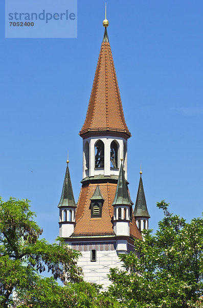 Turm des alten Rathauses vor Marienplatz  München Bayern  Deutschland