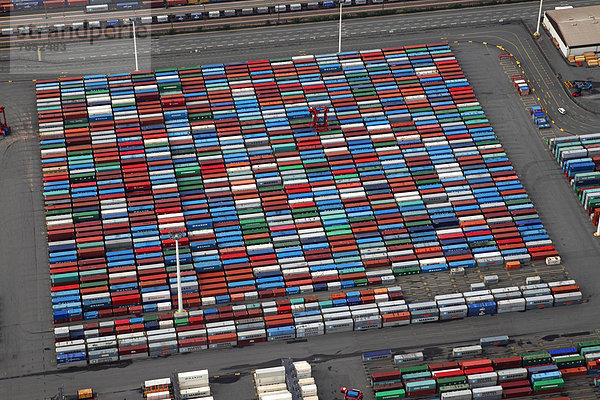 Luftbild  Container  Lagerplatz Container-Terminal Burchardkai im Hamburger Hafen an der Elbe  Hamburg  Deutschland  Europa