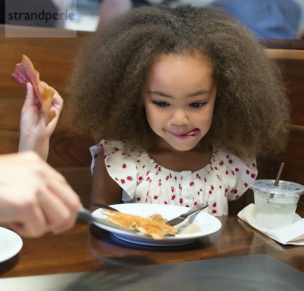 Restaurant  mischen  essen  essend  isst  Mädchen  Frühstück  Mixed mund