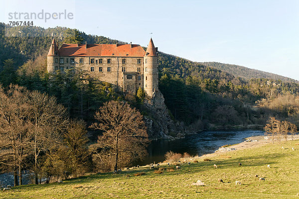 Ch‚teau de Lavo_te-Polignac  Schloss im Loiretal  Haute Loire  Auvergne  Frankreich  Europa