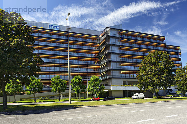 Bürogebäude des Energiekonzerns RWE am überseering in der City Nord  Winterhude  Hamburg  Deutschland  Europa
