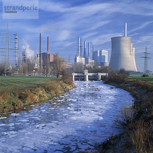 Steinkohlekraftwerk und Erdgaskraftwerk  Werne  Nordrhein-Westfalen  Deutschland  Europa