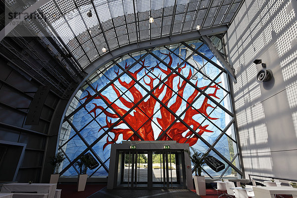 Glasfenster von Jörg Immendorf  Galeria Messe Essen  Ruhrgebiet  Nordrhein-Westfalen  Deutschland  Europa
