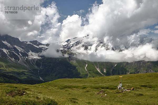 Blick vom Talschluss im Rauriser Tal Richtung Schareck und Hoher Sonnblick  Nationalpark Hohe Tauern  Salzburger Land  Österreich  Europa