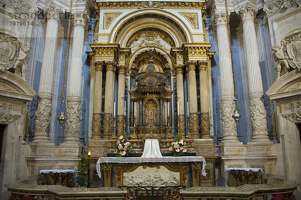 Kathedrale Santa Maria delle Colonne am Domplatz  La Vergine del Piliere  Siracusa  Syrakus  Insel Ortygia  Ortigia  Sizilien  Italien  Europa