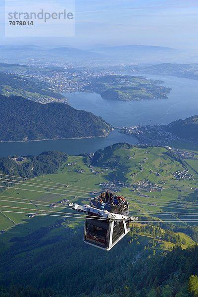 Europa offen hoch oben Terrasse Seilbahn Schweiz