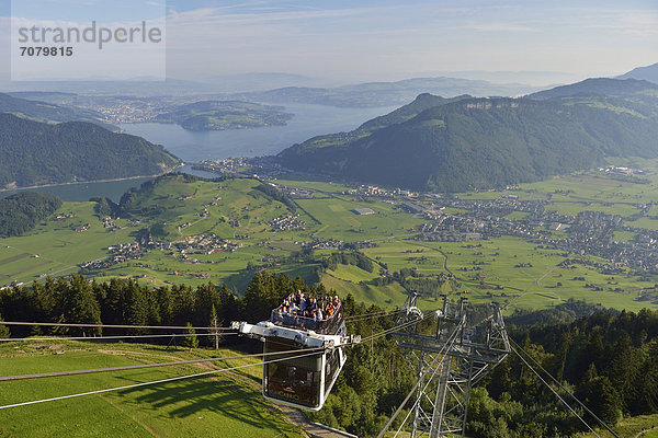 Europa offen hoch oben Terrasse Seilbahn Schweiz