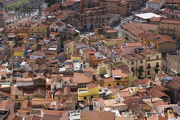 Dach über Gebäude Stadt Geschichte Ansicht