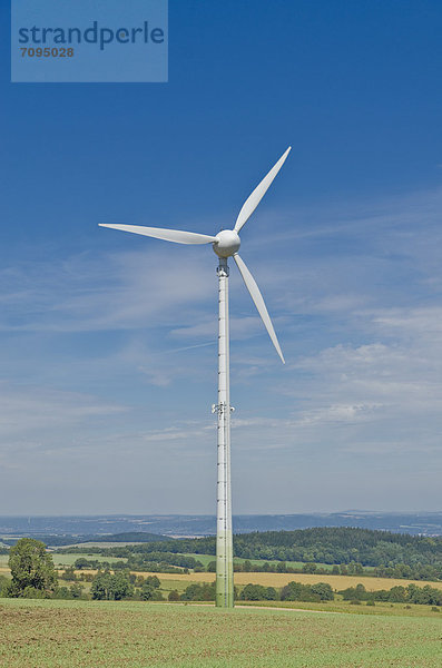 Windturbine Windrad Windräder Europa Landschaft Landwirtschaft Deutschland Sachsen