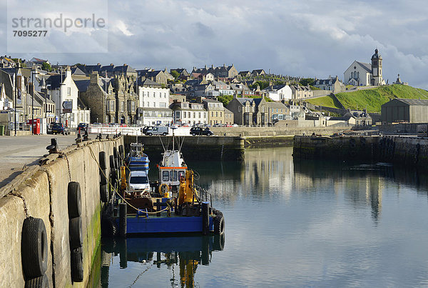 Hafen Europa Großbritannien Gebäude Boot alt Schottland schottisch