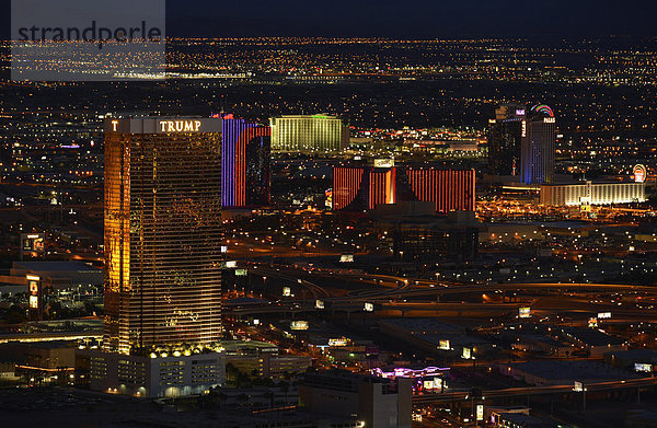 Vereinigte Staaten von Amerika USA Nacht Nevada Las Vegas Trump Tower
